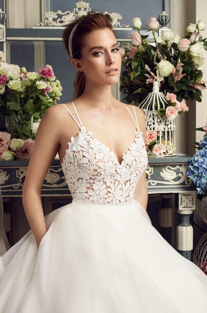 Discount bridal shops best sale