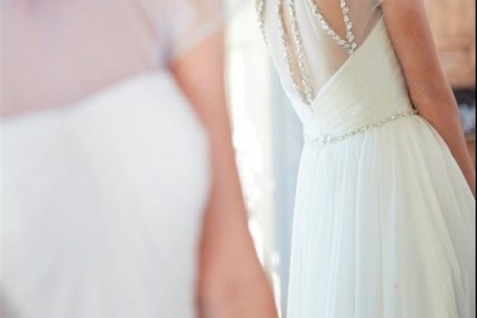 5 Easy Ways to Save Money on your Wedding Dress