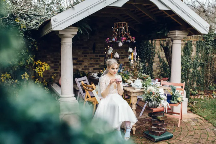 Fun & Magical: 30 ways for a Alice in Wonderland themed wedding