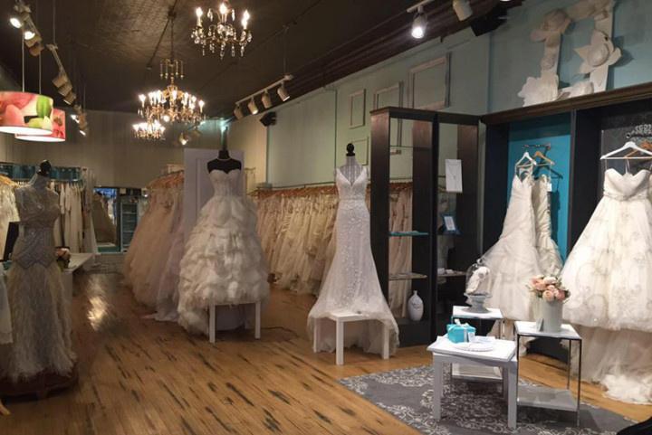 7 Stores for Preowned Wedding Dresses In and Around Toronto