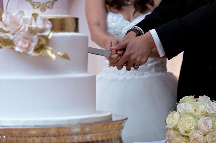 Wedding cake cutting