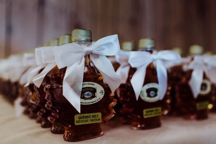 5 Ultra Canadian Wedding Favours Your Guests Will Love