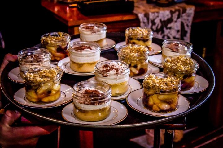 Fall wedding ideas- rustic desserts