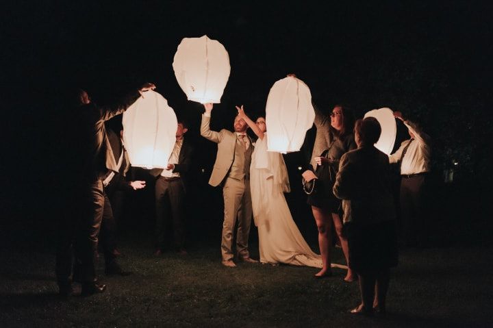 wedding flying lanterns