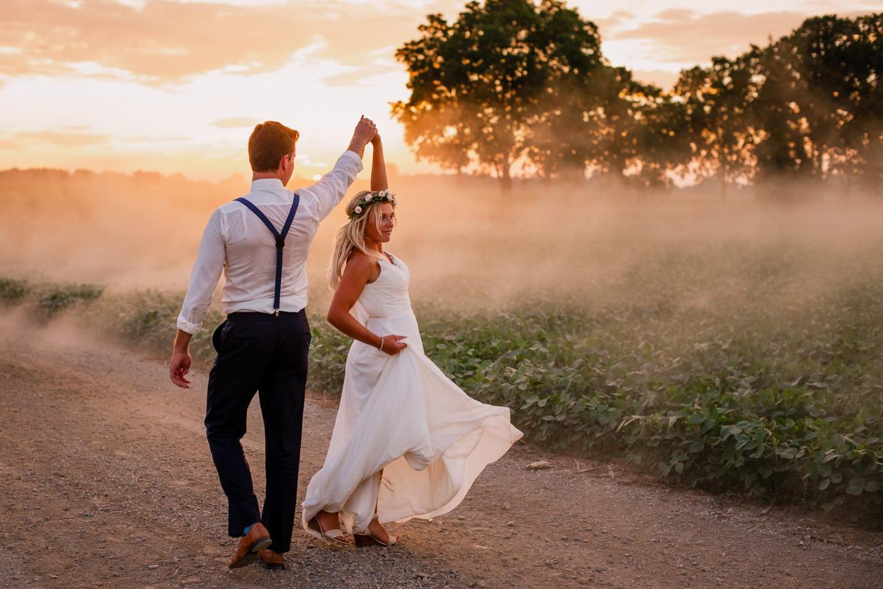 Happy and young bride and groom dancing on nature, dance pose on wedding  day,wedding dance in the open air. Dancers love flying. Stock Photo | Adobe  Stock