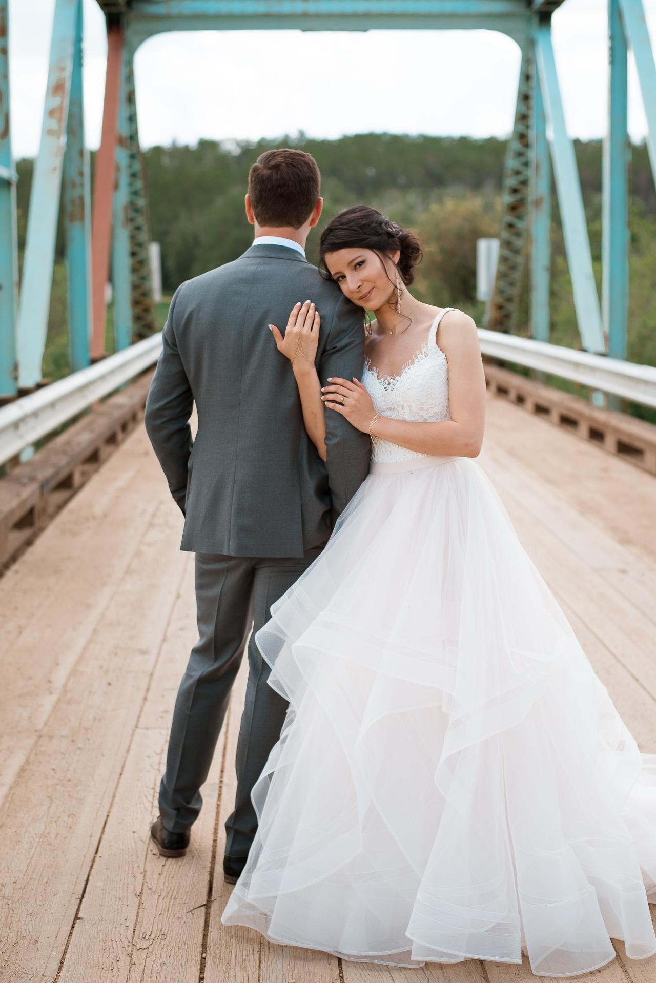 Wedding Poses For The Most Candid Couple Photography