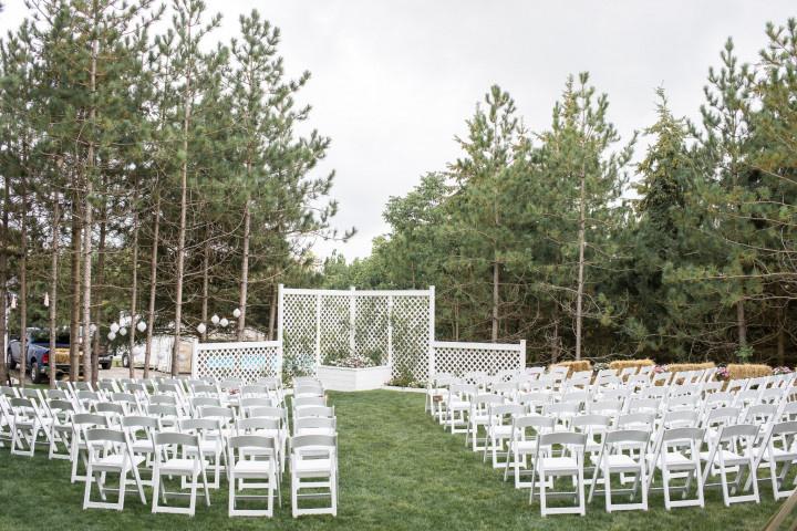 13 Popular Wedding Chair Styles