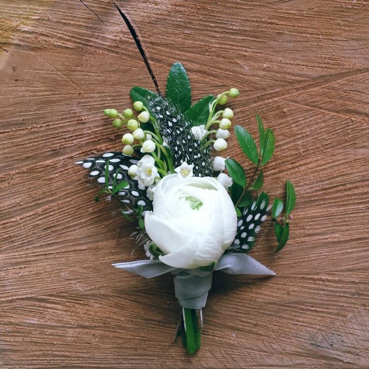 Wedding Boutonniere for Men White Rose Boutonniere Groom Buttonhole Flower  Boutonniere Rustic Boutineer Greenery Boutonniere Pins Winter 