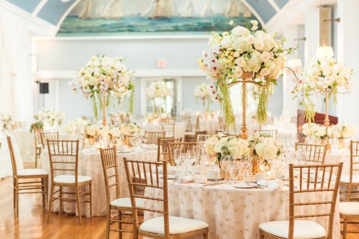 13 Popular Wedding Chair Styles