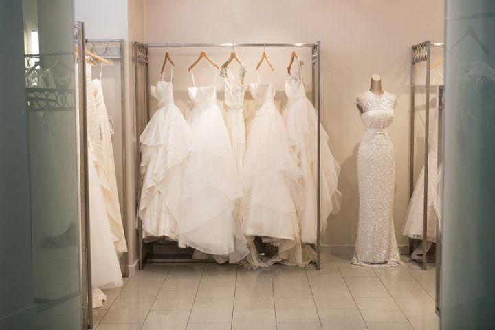 What to Know About Wedding Dress Shopping