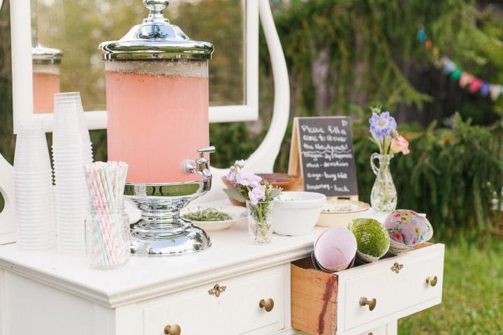15 Must-Haves for a Beautiful Beverage Station  Drink station, Wedding  drinks reception, Wedding drink