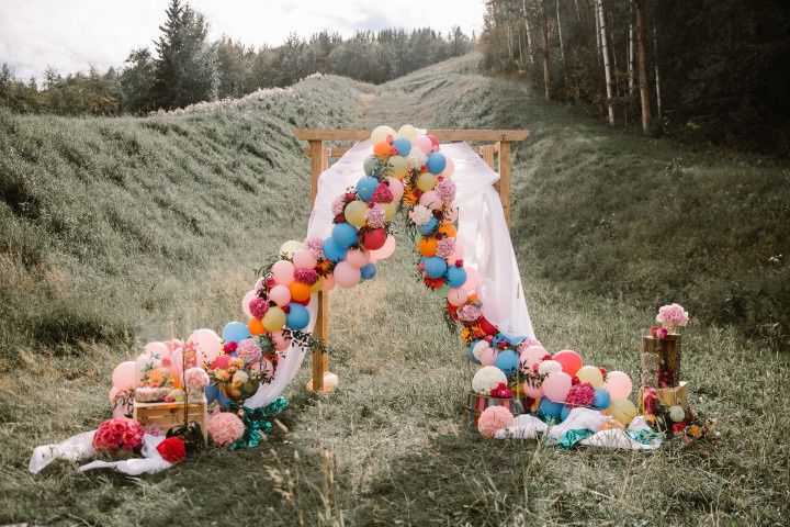 Insta-Worthy Decoration Package & Setup with Bedroom Suite Decor, Extra  Balloon Garland, and Custom Banner