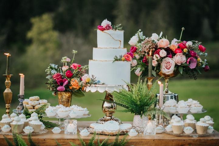 Blue and White Cake Table Ideas