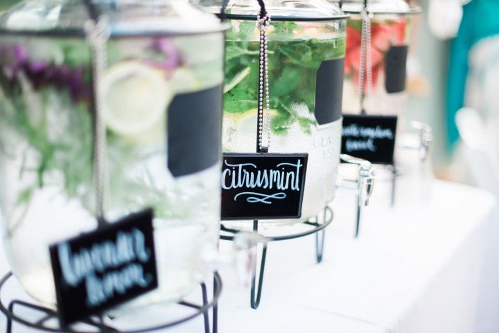 6 creative drink stations at your cocktail hour during your wedding