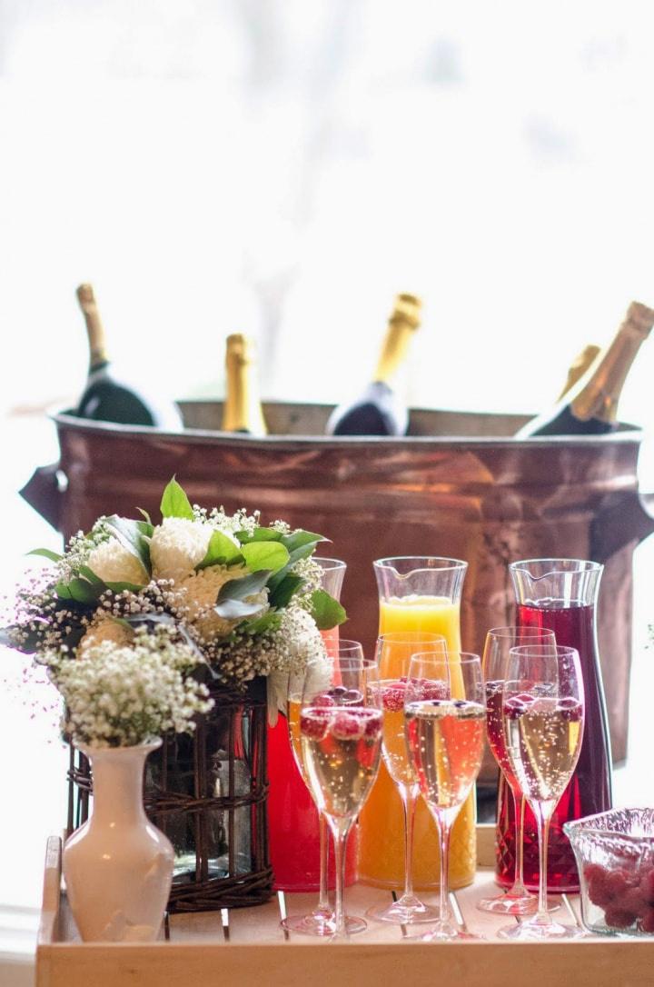 15 Must-Haves for a Beautiful Beverage Station  Drink station, Wedding  drinks reception, Wedding drink