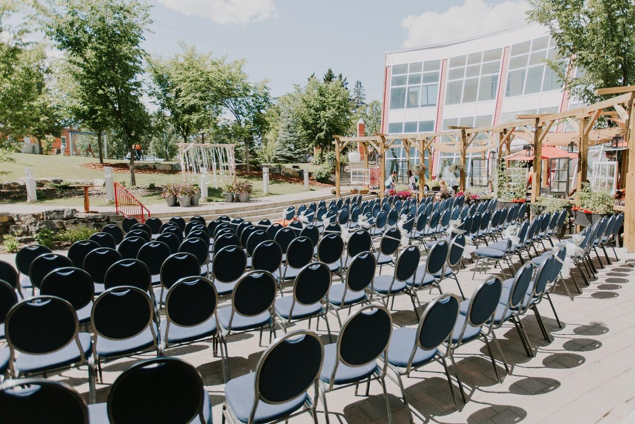Outdoor Edmonton Wedding Venue - La Cité Francophone
