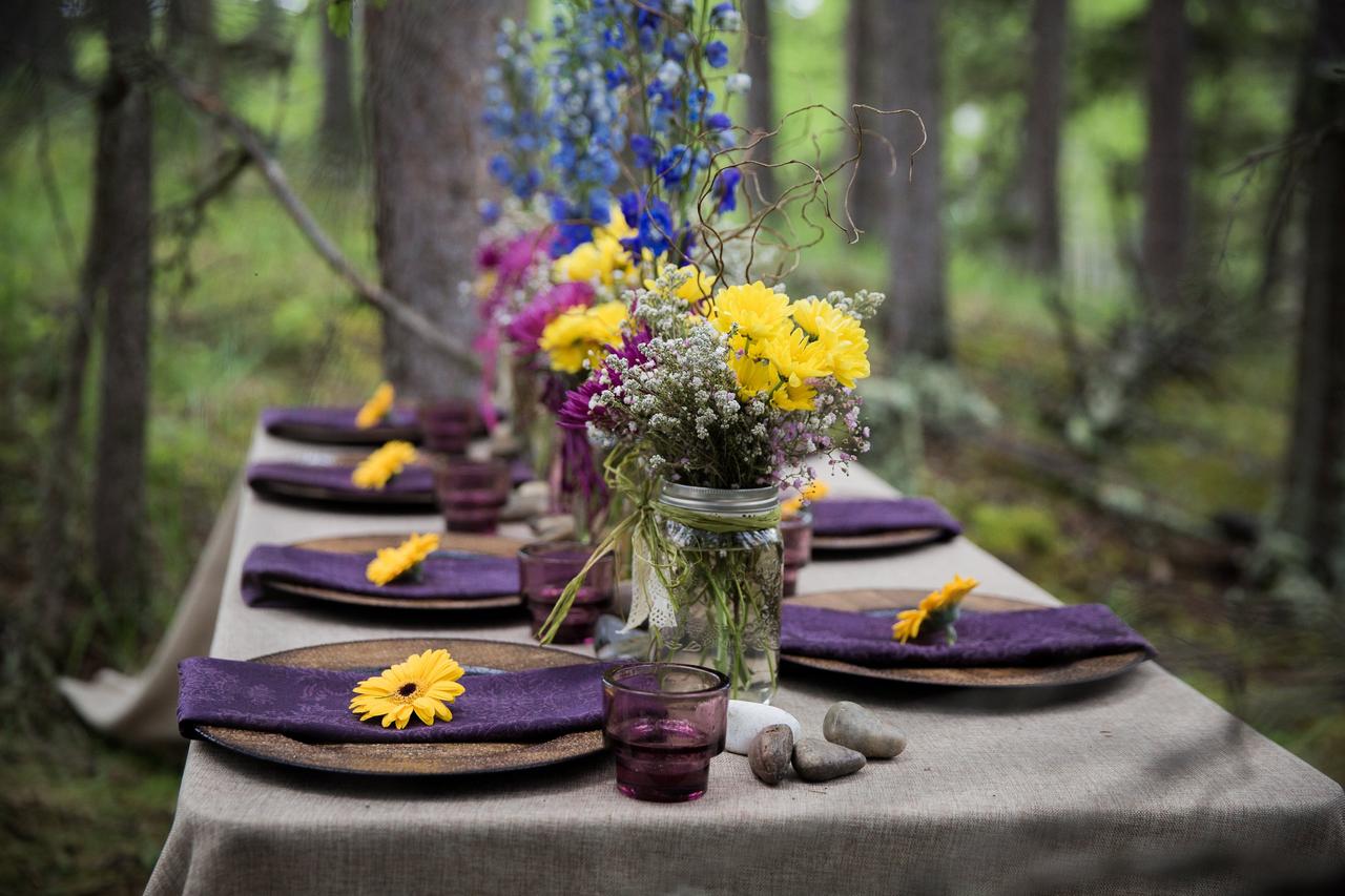 Outdoor wedding table