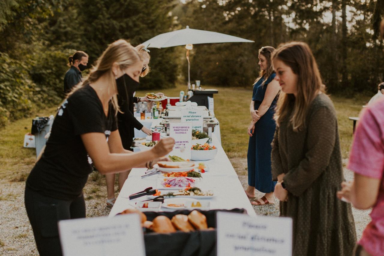 Outdoor wedding BBQ