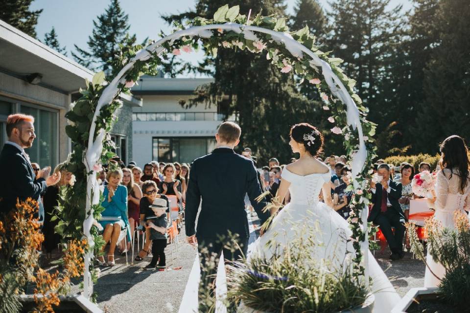 9 Stunning Outdoor Wedding Venues in Vancouver
