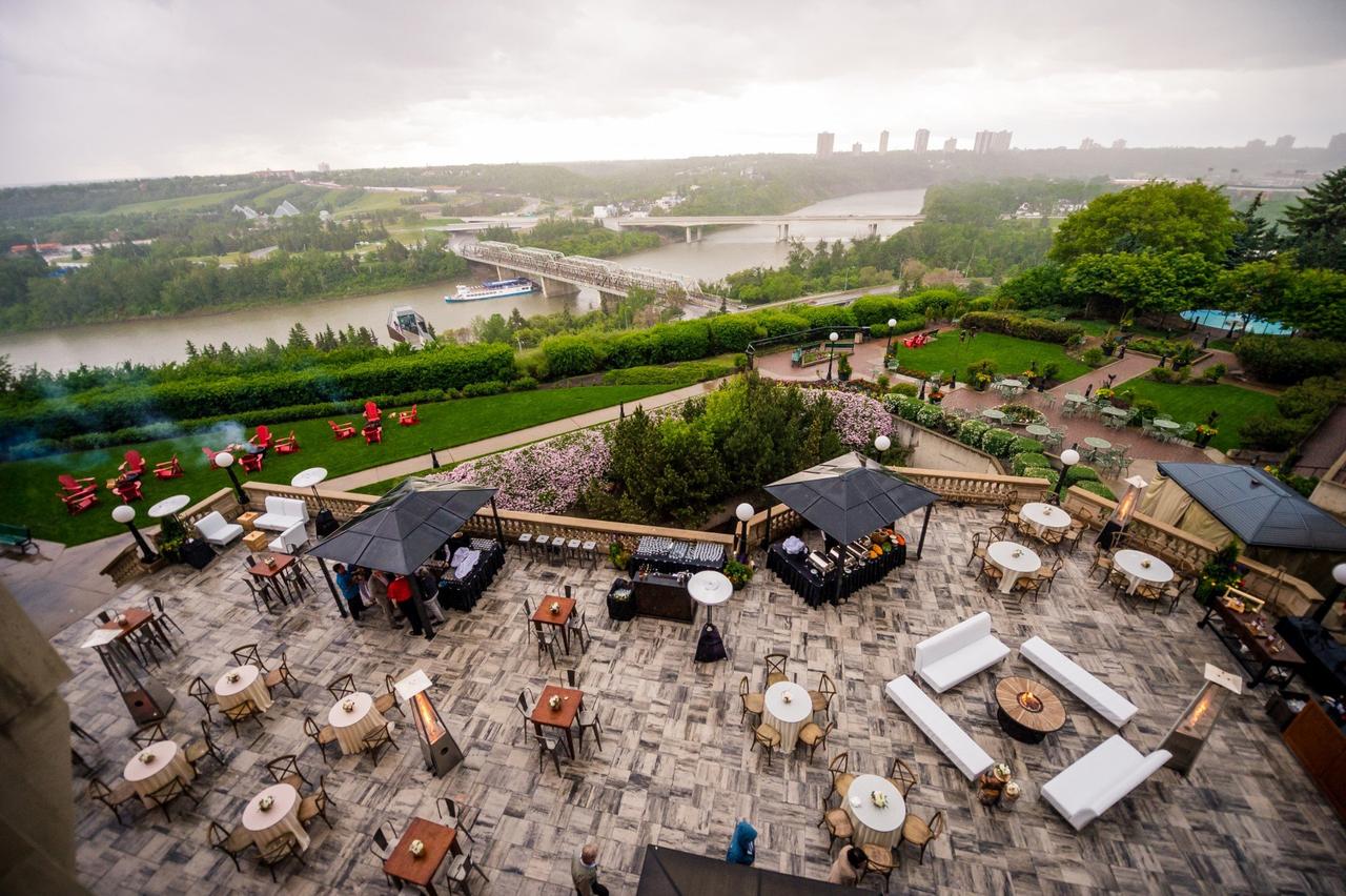 10 Stunning Outdoor Wedding Venues In Edmonton   Redtree Hotelmac June9130 50 11720 1562707119 