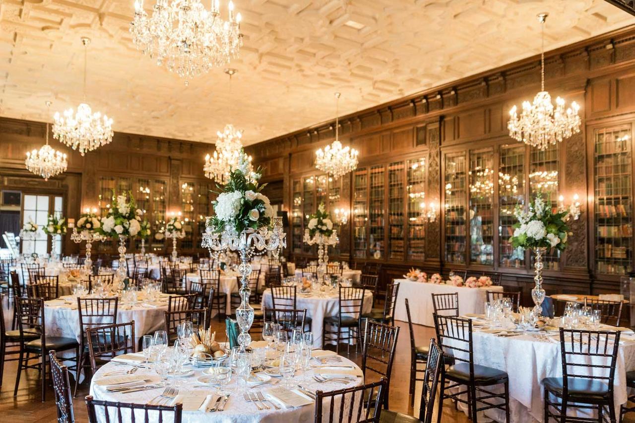 6 Vintage Wedding Venue Styles We're Totally Obsessed With