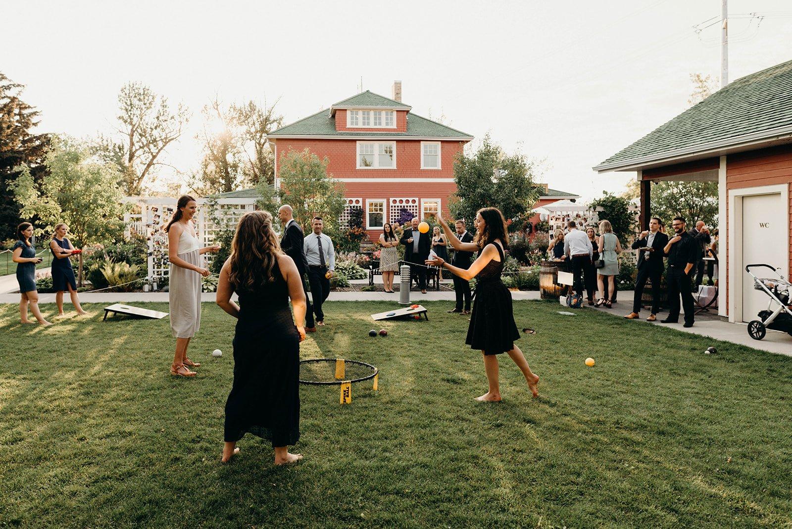 8 Outdoor Wedding Reception Games That’ll Keep Your Guests Entertained