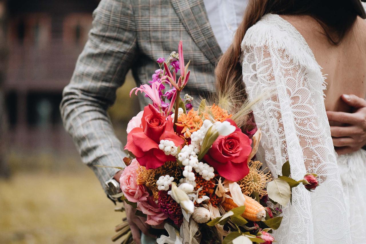 16 Simple Fall Wedding Ideas for a Stunning Celebration