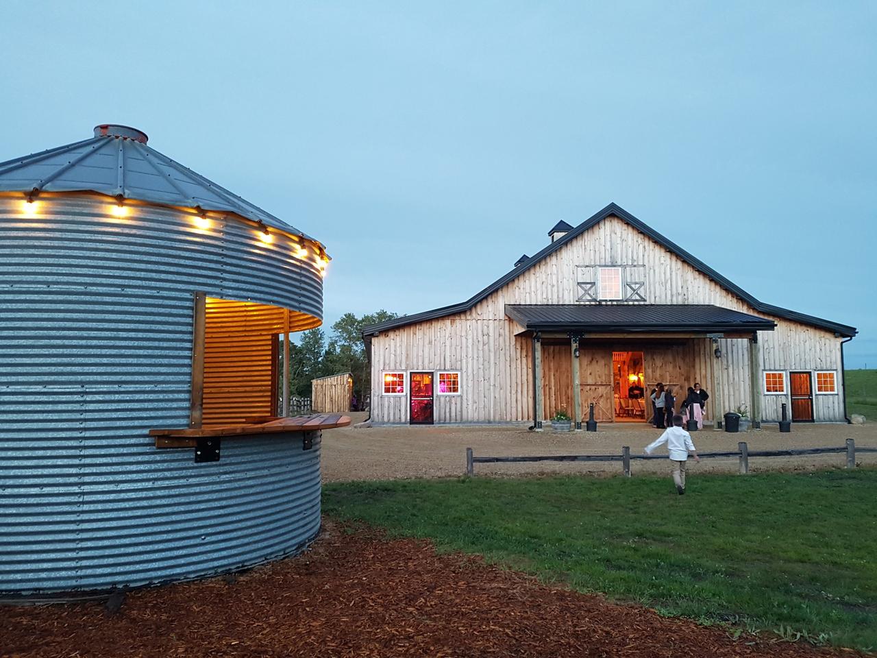 Outdoor Edmonton Wedding Venue - The Barn at Lions Garden Estate