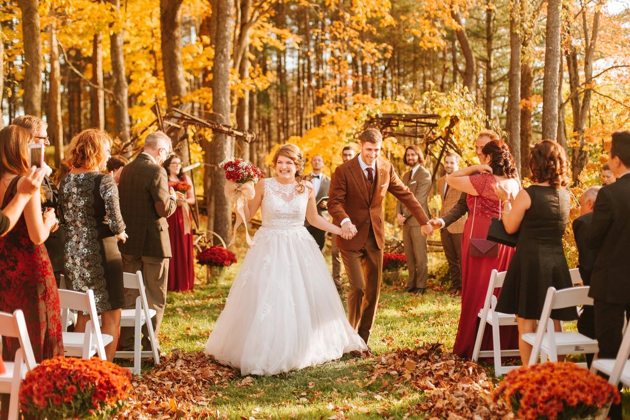 48 Fall Wedding Ideas for a Breathtaking Autumn Day - Zola Expert Wedding  Advice