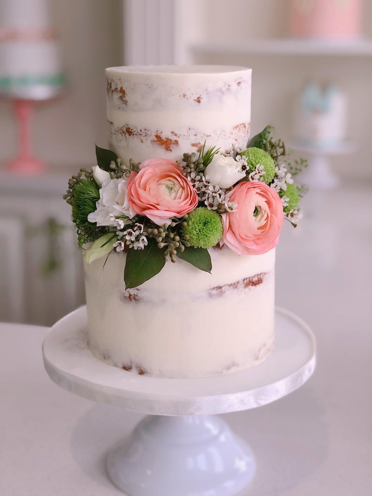 Im using mini cakes as centerpieces on the guest tables instead of a  traditional wedding cake. Im looking for ideas on a note (preferably a  short, cutesy, rhyming note) that explains to