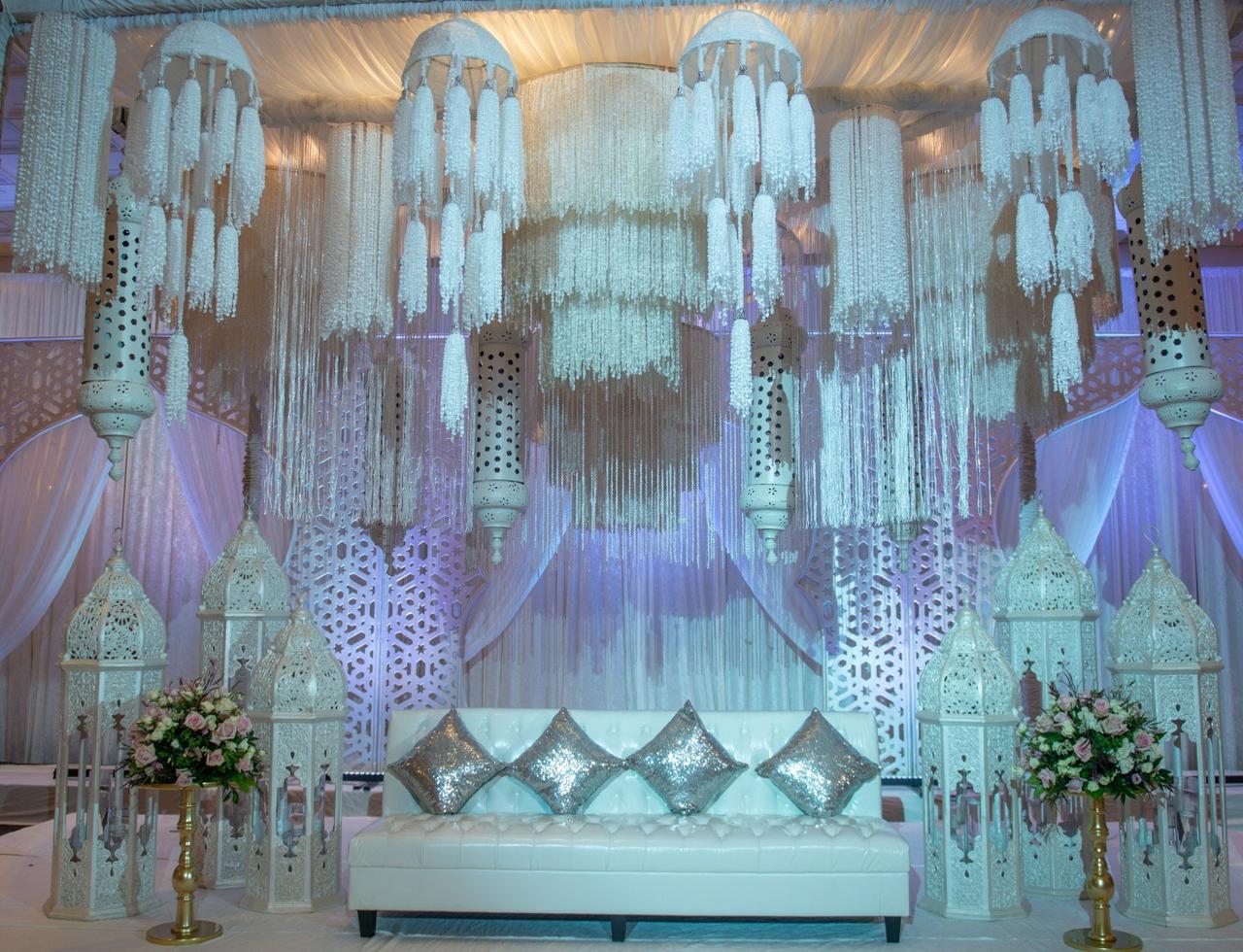 23 Eye-Catching Simple Indian Wedding Décor Ideas