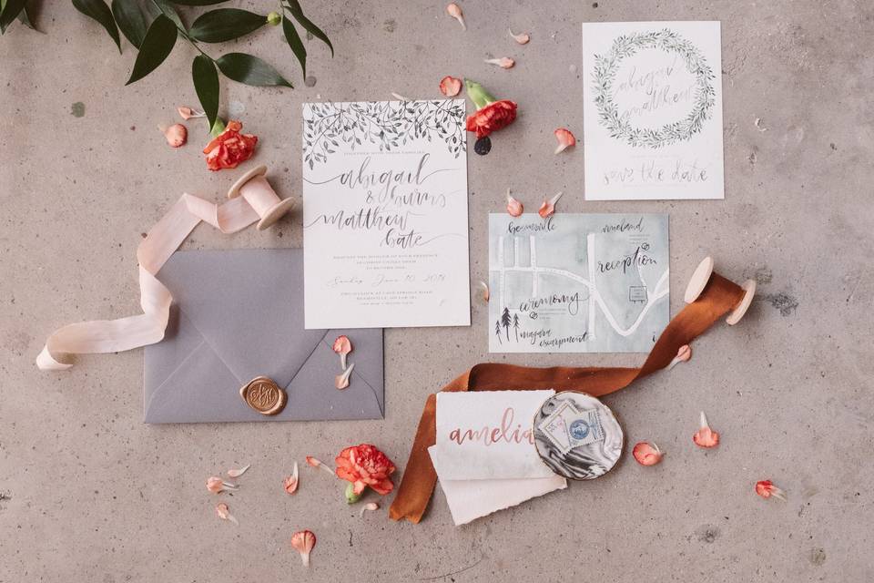 Floral wedding invitation suite