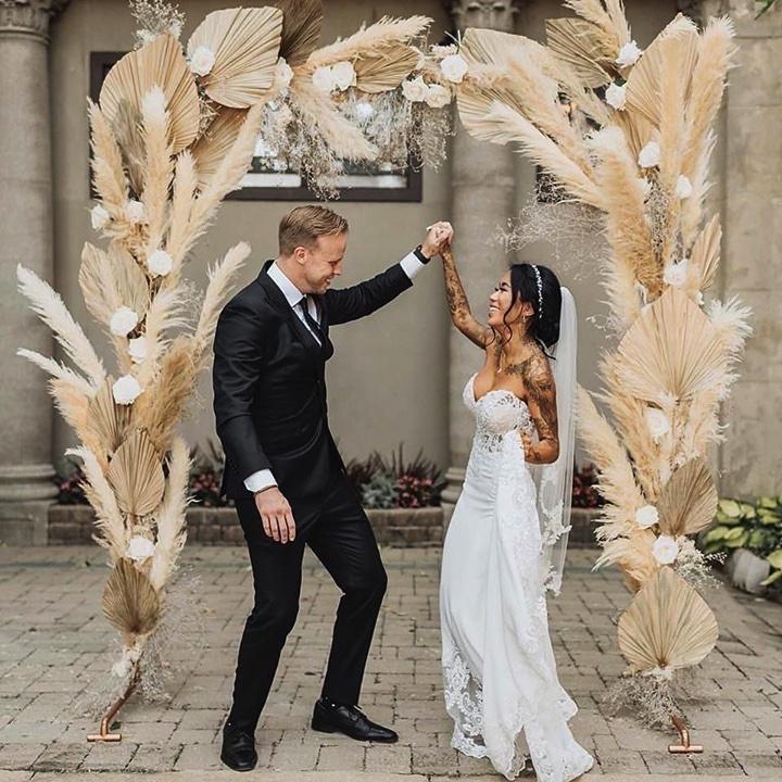 21 Creative Ways to Use Pampas Grass in Your Wedding Decor