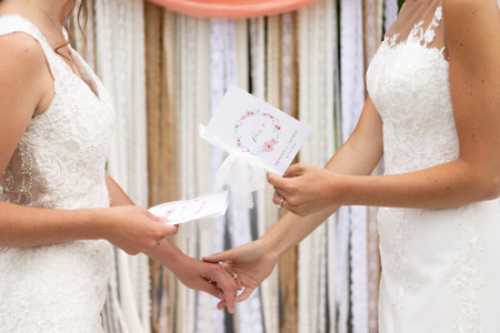 13 Interesting Wedding Readings to Add a Personal Touch to Your Ceremony