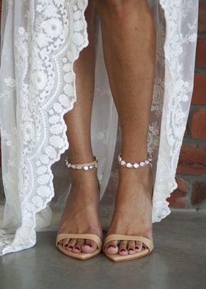 GLL C01, Grace Loves Lace