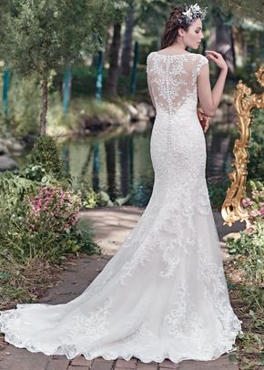 Mercedes, Maggie Sottero