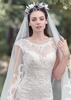 Mercedes, Maggie Sottero