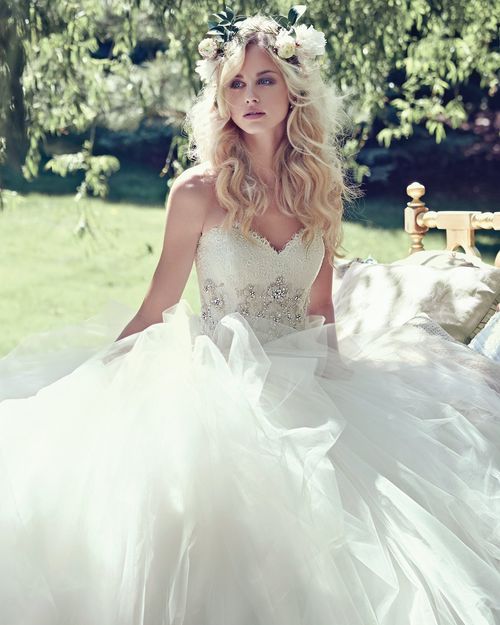 Aracella, Maggie Sottero