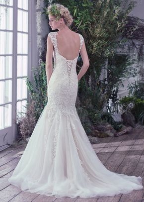 Gia, Maggie Sottero