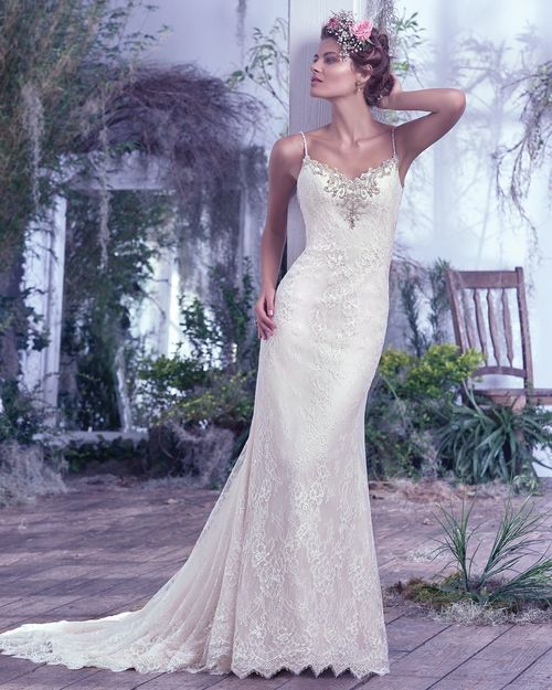 Kaari, Maggie Sottero