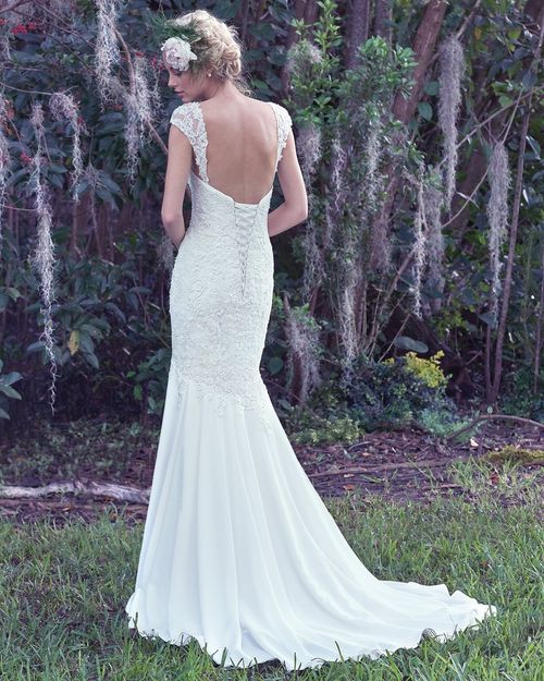 Lana, Maggie Sottero