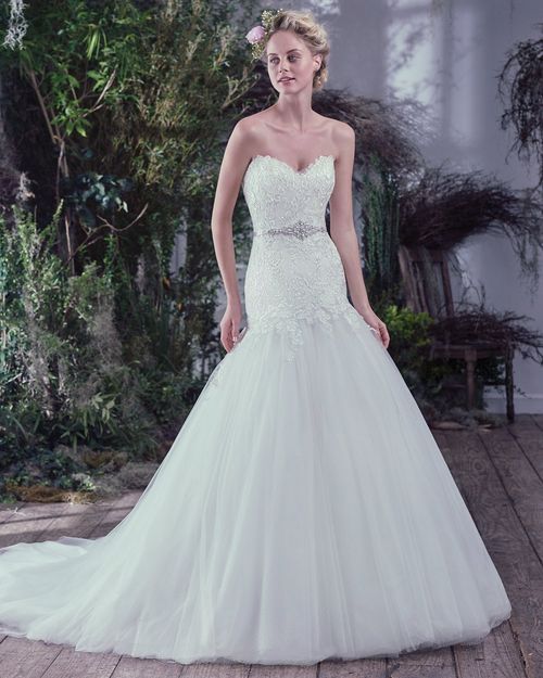 Oksana, Maggie Sottero