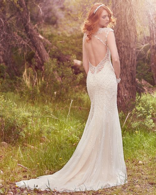 Petra, Maggie Sottero