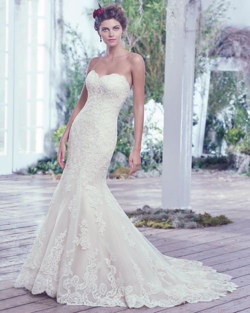 Valerie, Maggie Sottero