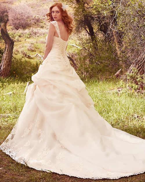 Zada, Maggie Sottero