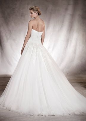 ADELAIDA, Pronovias