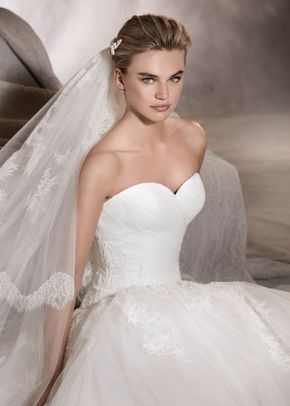 ADELAIDA, Pronovias