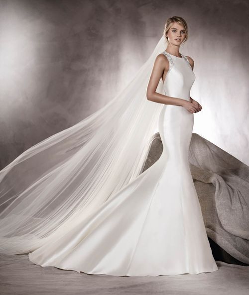 AGNES, Pronovias