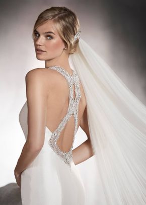 AGNES, Pronovias