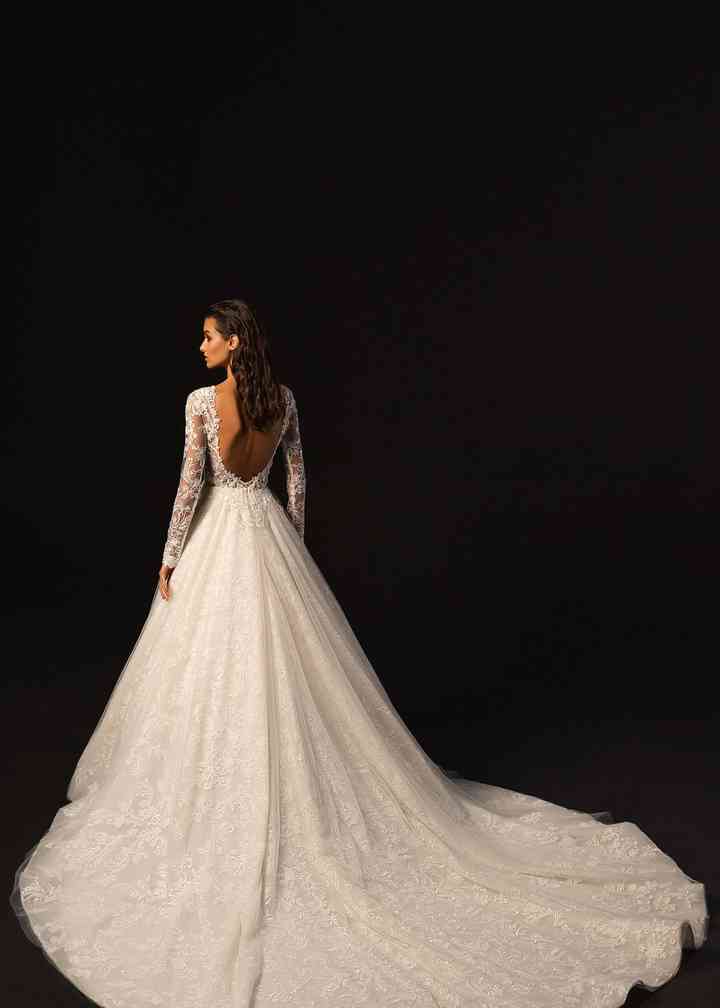 kaylas wedding dress